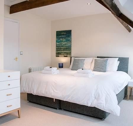 Serendipity, Aldeburgh - An Apartment On The High Street! Exteriör bild